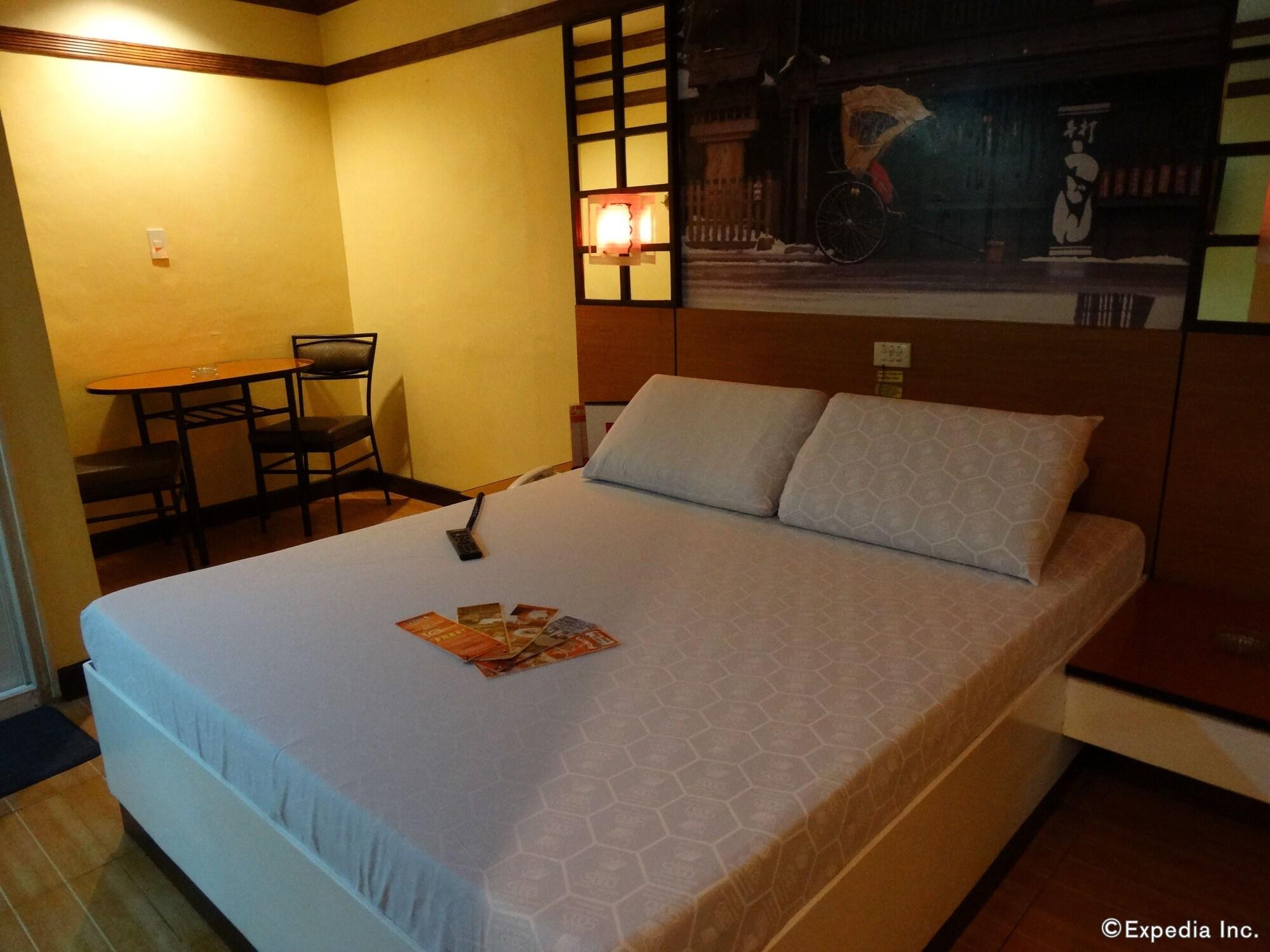 Hotel Sogo Pasay Wood Street Dış mekan fotoğraf