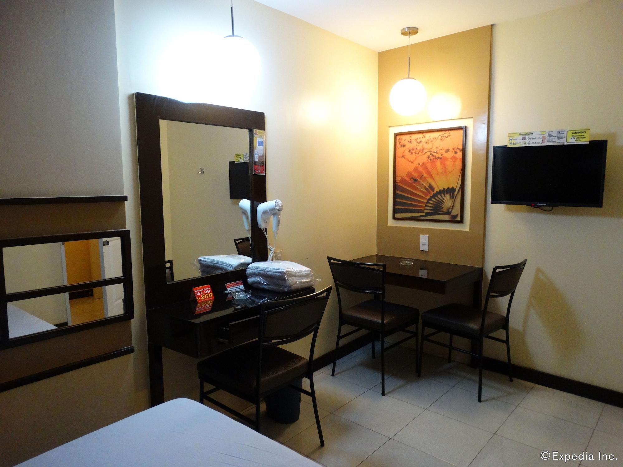 Hotel Sogo Pasay Wood Street Dış mekan fotoğraf