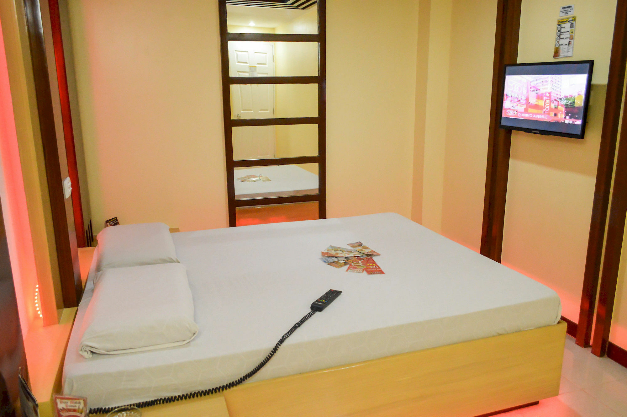 Hotel Sogo Pasay Wood Street Dış mekan fotoğraf