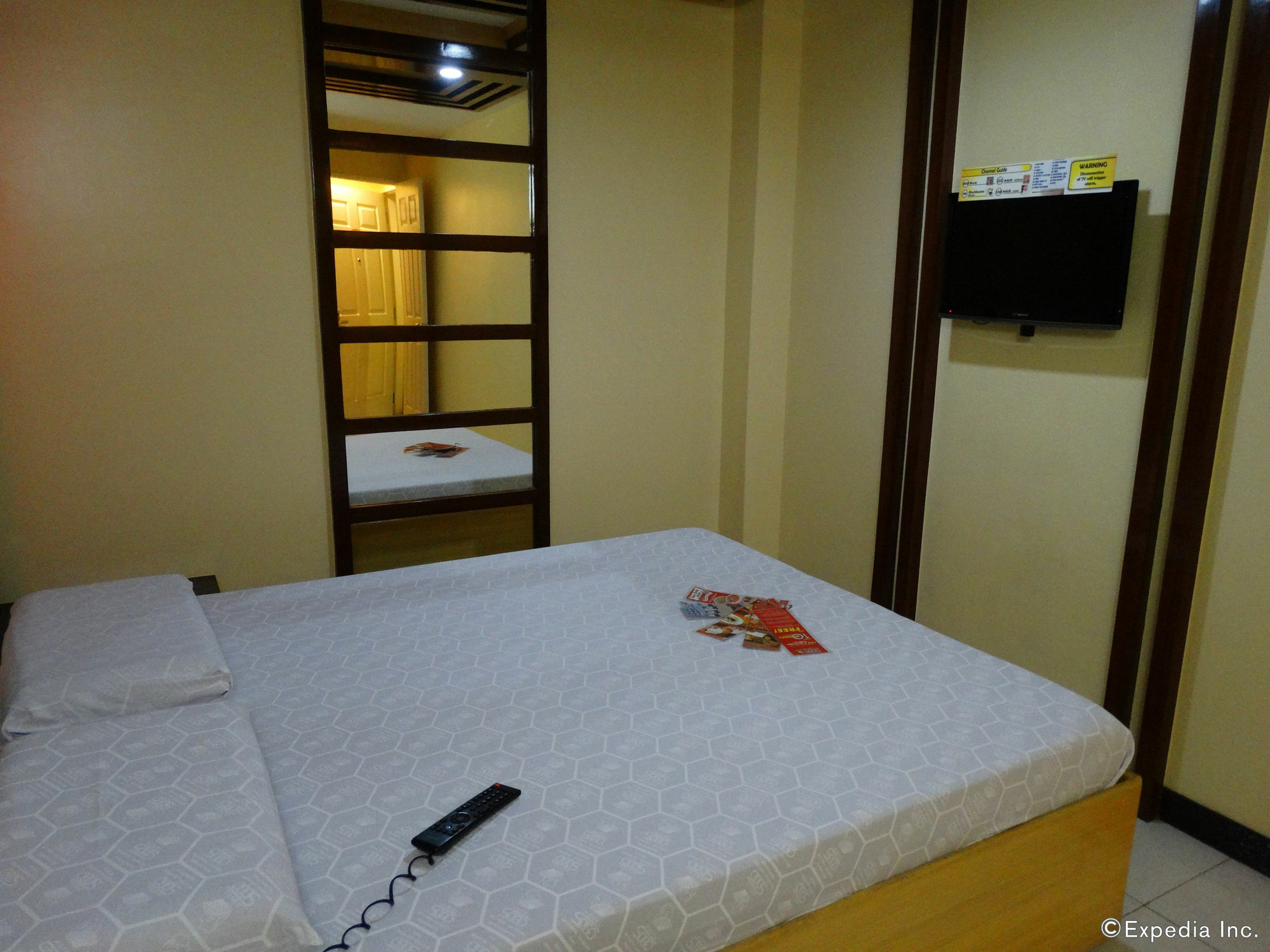 Hotel Sogo Pasay Wood Street Dış mekan fotoğraf