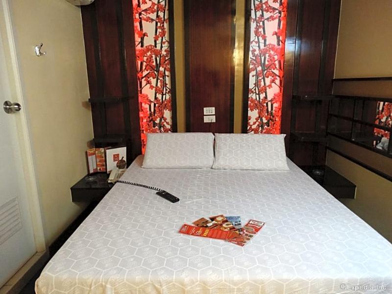 Hotel Sogo Pasay Wood Street Dış mekan fotoğraf