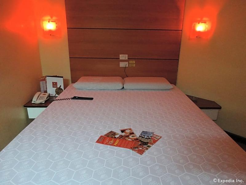 Hotel Sogo Pasay Wood Street Dış mekan fotoğraf
