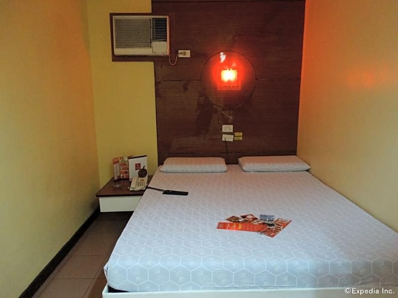 Hotel Sogo Pasay Wood Street Dış mekan fotoğraf
